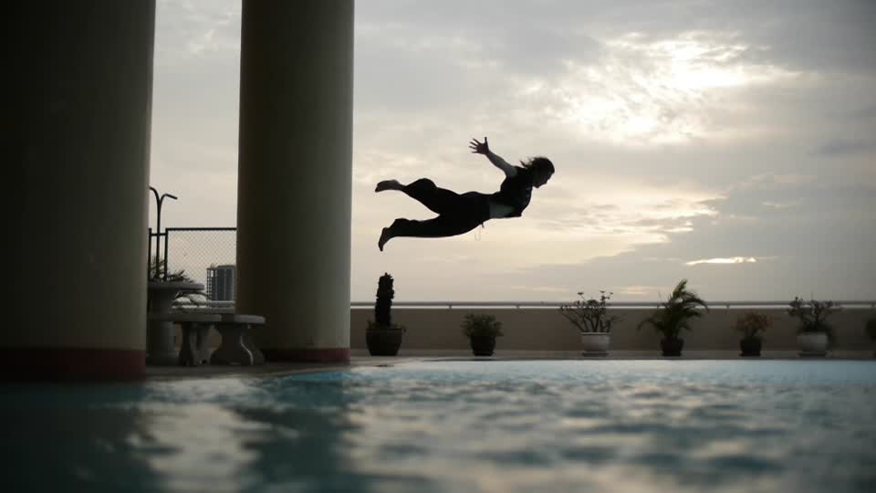 parkour-acrobatics parkour-acrobatics